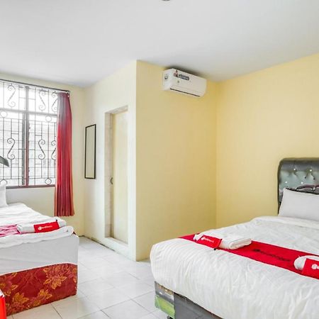 Reddoorz Plus Near Rsud Dr. Pirngadi Medan 2 מראה חיצוני תמונה