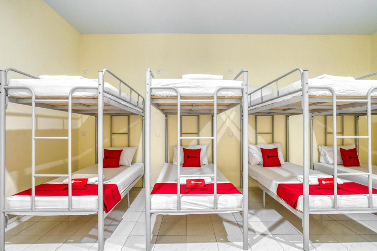 Reddoorz Plus Near Rsud Dr. Pirngadi Medan 2 מראה חיצוני תמונה