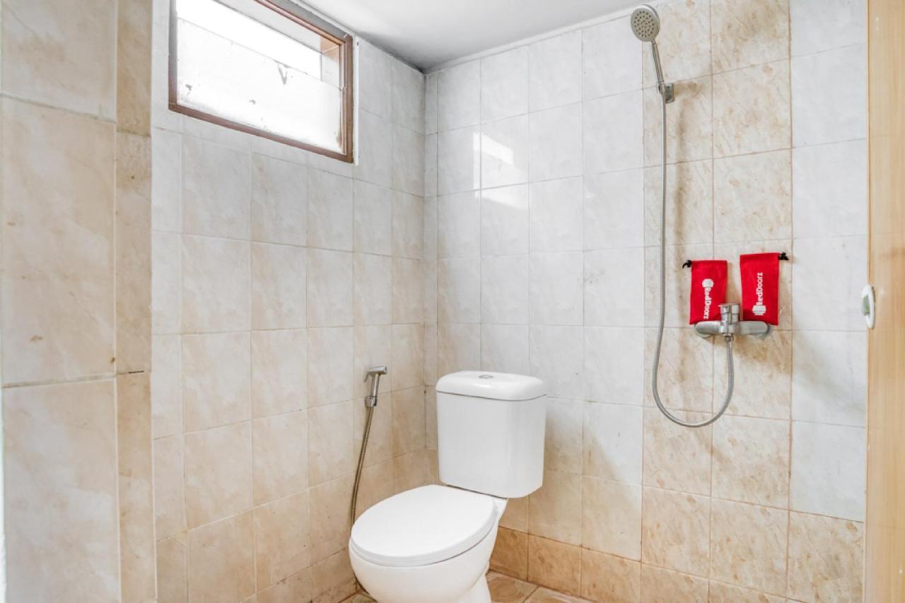 Reddoorz Plus Near Rsud Dr. Pirngadi Medan 2 מראה חיצוני תמונה